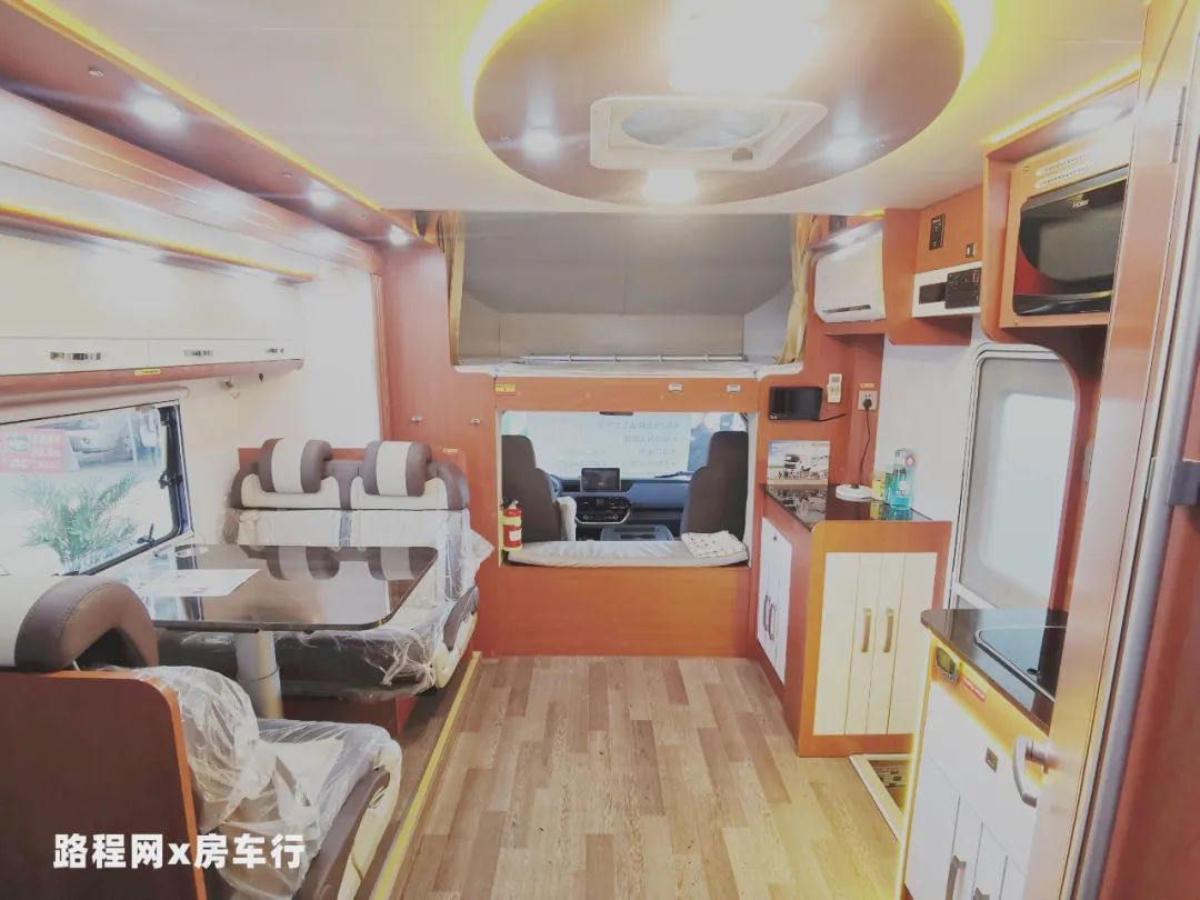 5.27上海房车展：大水大电大空间，科发北极熊H500房车36.98W