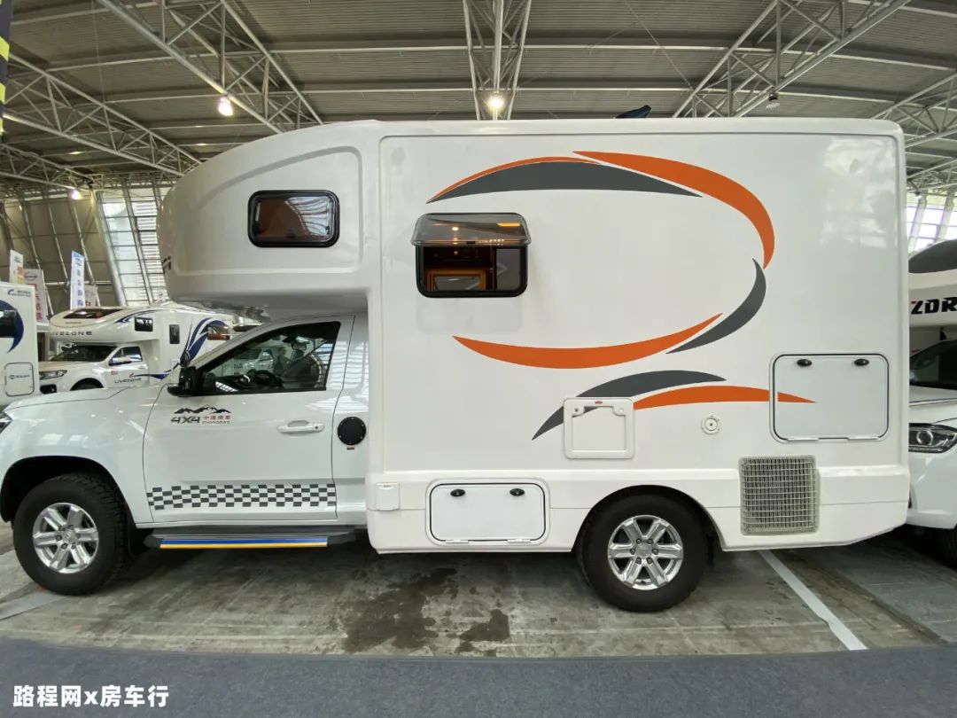 9.24上海房车展：中道皮卡房车自带露台？还有内外两用的厨房？