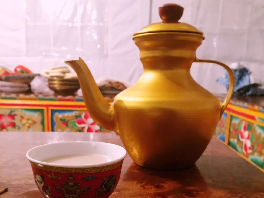 舌尖上的稻城亚丁，深藏人间烟火的藏式美食推荐
