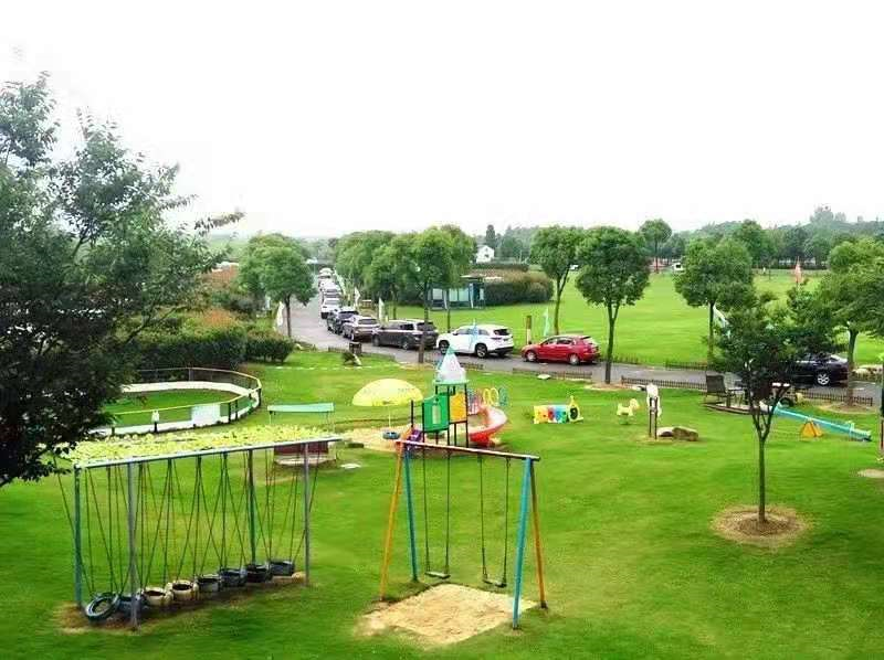 燃情8月，超低价的崇明房车住宿体验来了-明珠湖天鹅苑