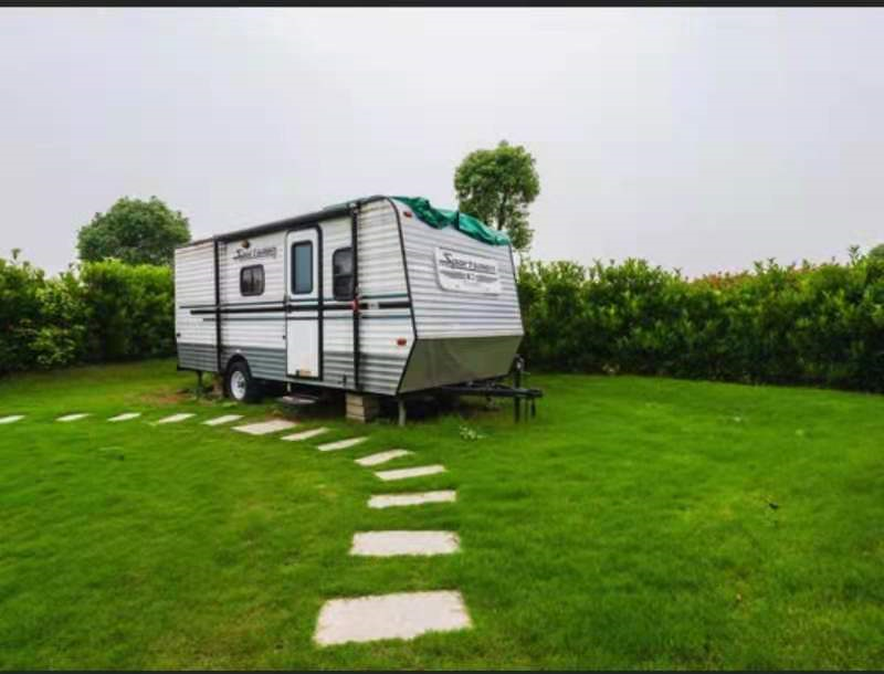 燃情8月，超低价的崇明房车住宿体验来了-明珠湖天鹅苑