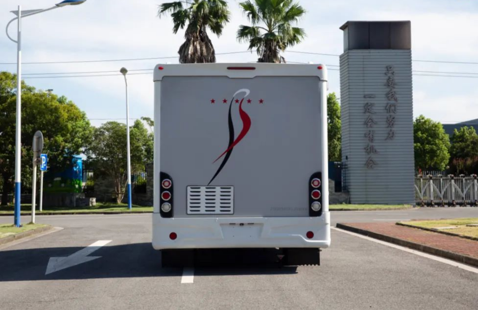 9.24上海房车展：云游首款福特V348 PRO底盘房车，售价37.99W起