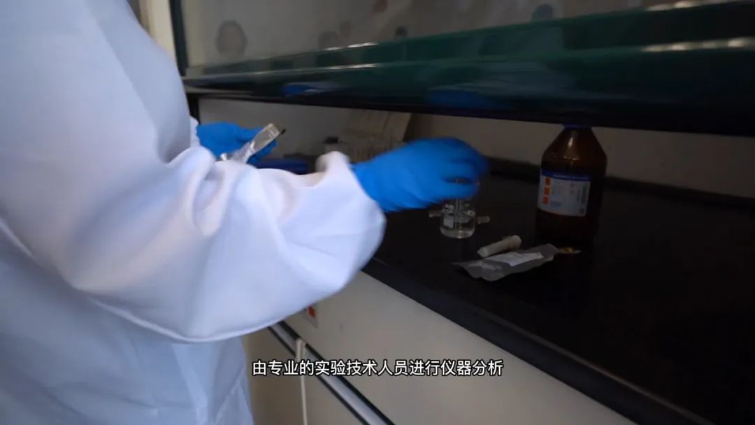 各位车友看过来：实拍上汽大通原厂房车空气质量检测全过程，聊国内房车行业问题