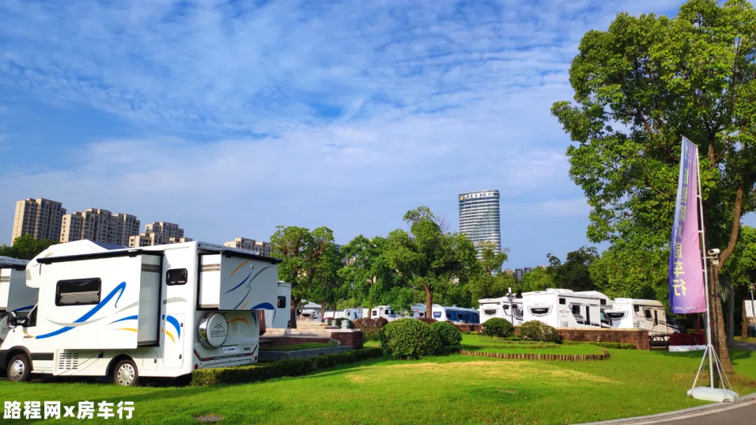 8月28-30日：第二届上海房车购车节来了，百款现车金秋大促！