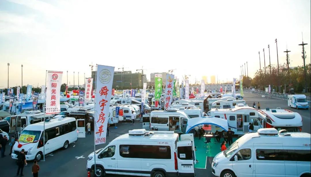 第十五届上海国际房车展延期定挡10月9-12日举办