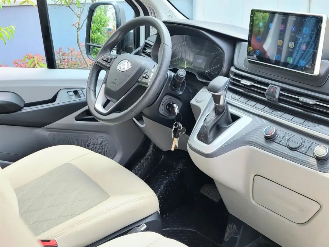 遇见赛沸尔大通V90B型房车，始于颜值，忠于品质！