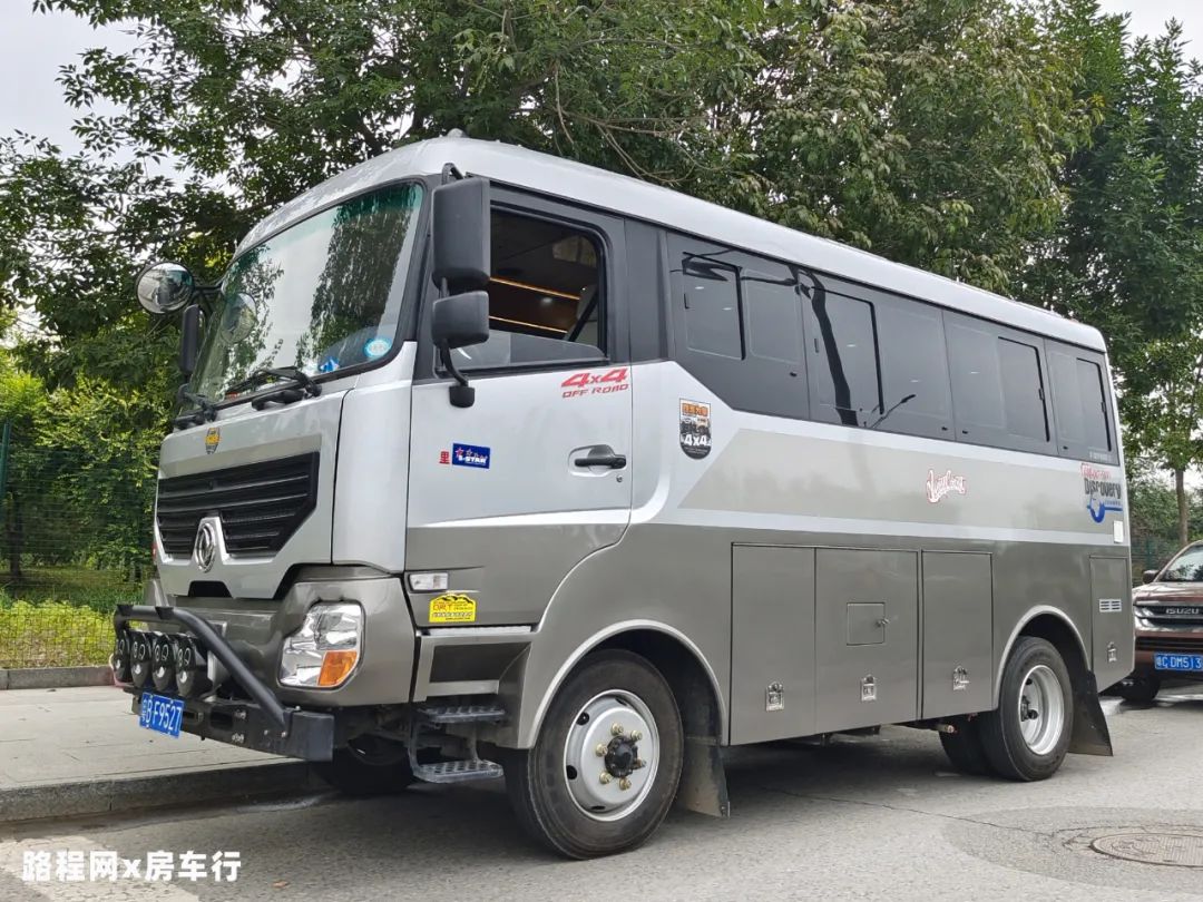 10.29南昌房车展：国产四驱，豪横外形，东风挑战者四驱越野房车，试问谁不爱？