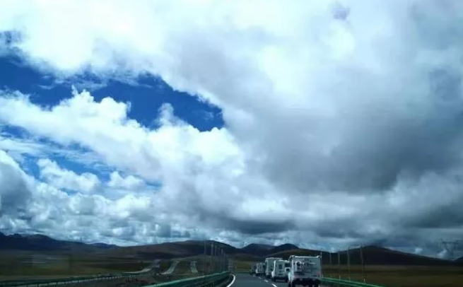 疫情下防护无忧,十余款全天候升降顶房车,进地库过限高大空间配置齐旅居全保障 疫情下防护无忧,十余款全天候升降顶房车,进地库过限高大空间配置齐旅居全保障