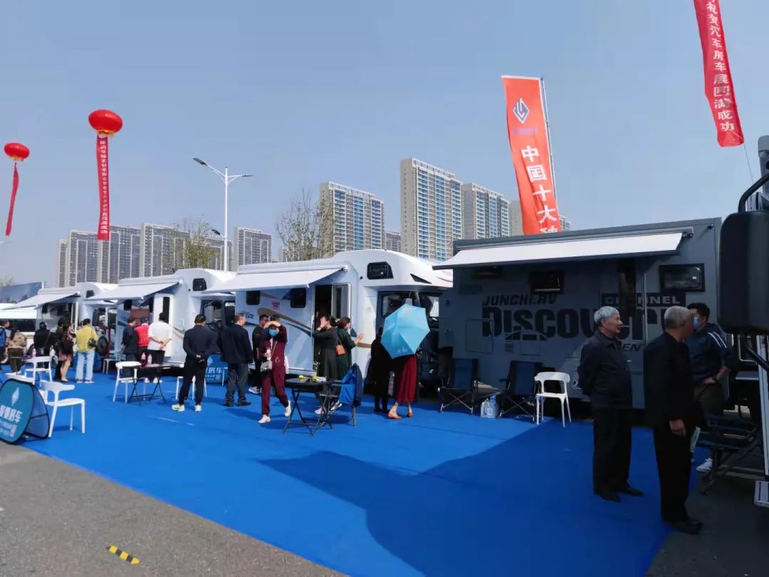 南昌国际汽车房车露营博览会进入收尾,汽车抖音帐号&直播全流程运营培训会成功召开! 南昌国际汽车房车露营博览会进入收尾,汽车抖音帐号&直播全流程运营培训会成功召开!