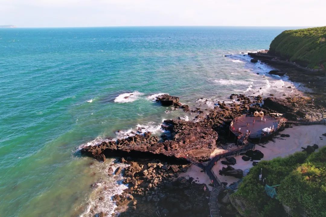 【房车旅行】涠洲岛7日游，南宁起止，涠洲岛、巴马长寿乡、北海银滩、万尾金滩、德天跨国大瀑布，海岛边境之旅