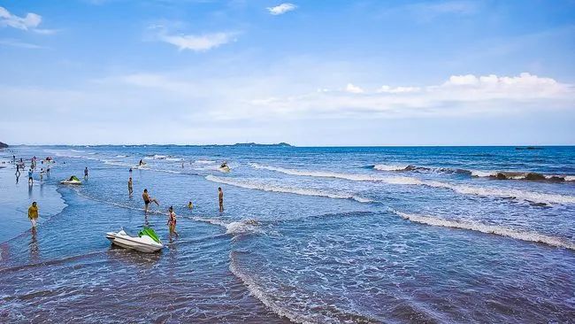 【房车旅行】涠洲岛7日游，南宁起止，涠洲岛、巴马长寿乡、北海银滩、万尾金滩、德天跨国大瀑布，海岛边境之旅