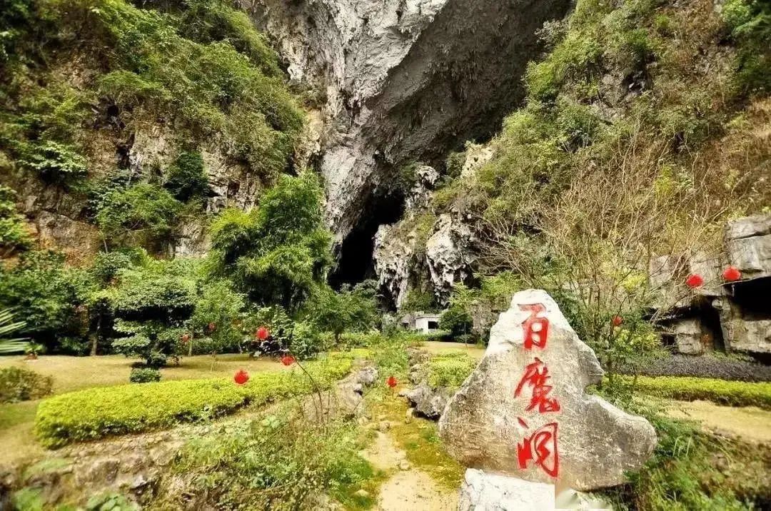【房车旅行●广西全境11日游】南宁起止，桂林阳朔、龙脊梯田、贵州肇兴侗寨、巴马长寿乡、德天跨国大瀑布、万尾金滩、北海银滩、涠洲岛