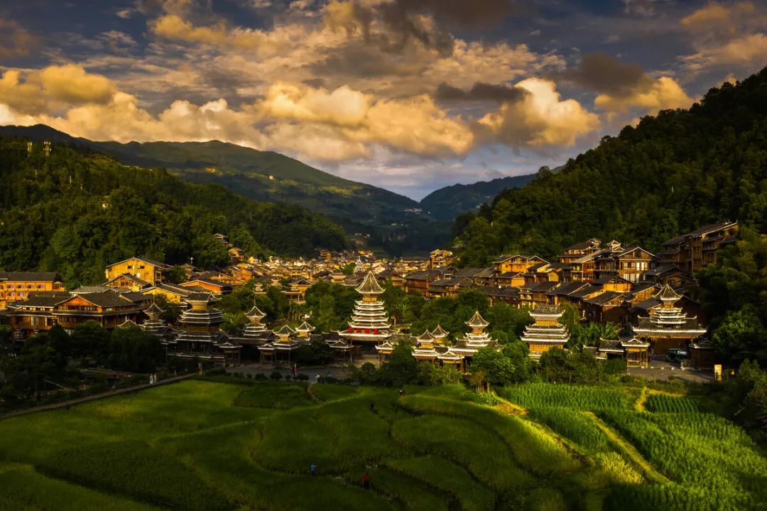 【房车旅行●广西全境11日游】南宁起止，桂林阳朔、龙脊梯田、贵州肇兴侗寨、巴马长寿乡、德天跨国大瀑布、万尾金滩、北海银滩、涠洲岛