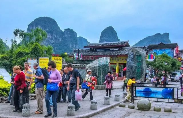 【房车旅行●广西全境11日游】南宁起止，桂林阳朔、龙脊梯田、贵州肇兴侗寨、巴马长寿乡、德天跨国大瀑布、万尾金滩、北海银滩、涠洲岛