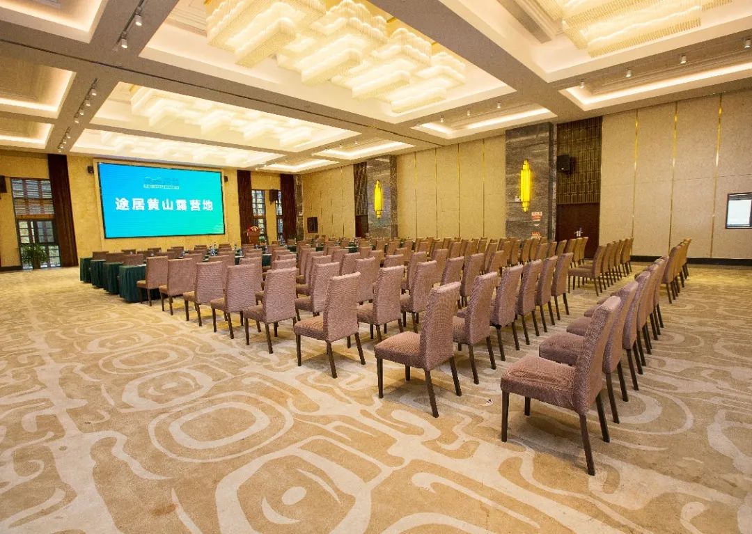 上海露营地推荐|豪华房车，美食盛宴，丛林树屋，户外运动，年会团建好去处！