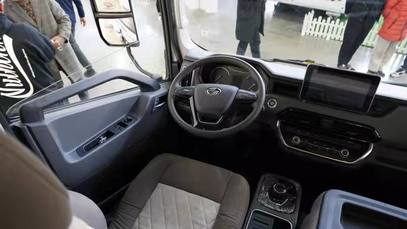 拓锐斯特首款轻卡房车上市，全新储物、除噪设计，纵享品质旅居生活