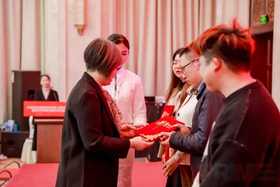江西省会议展览业协会第二届换届会员大会成功举办，江西国际汽车会展中心获多项殊荣